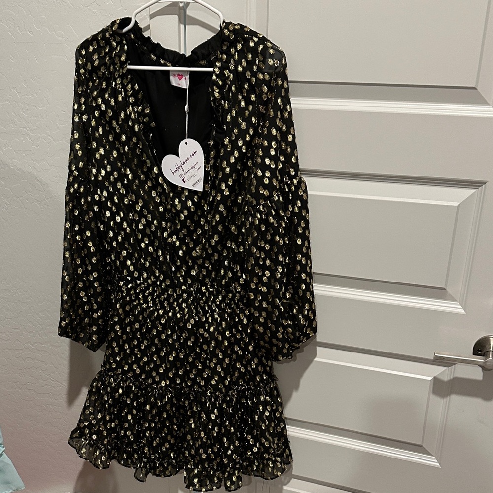 Elegant Black and Gold Women's Dress